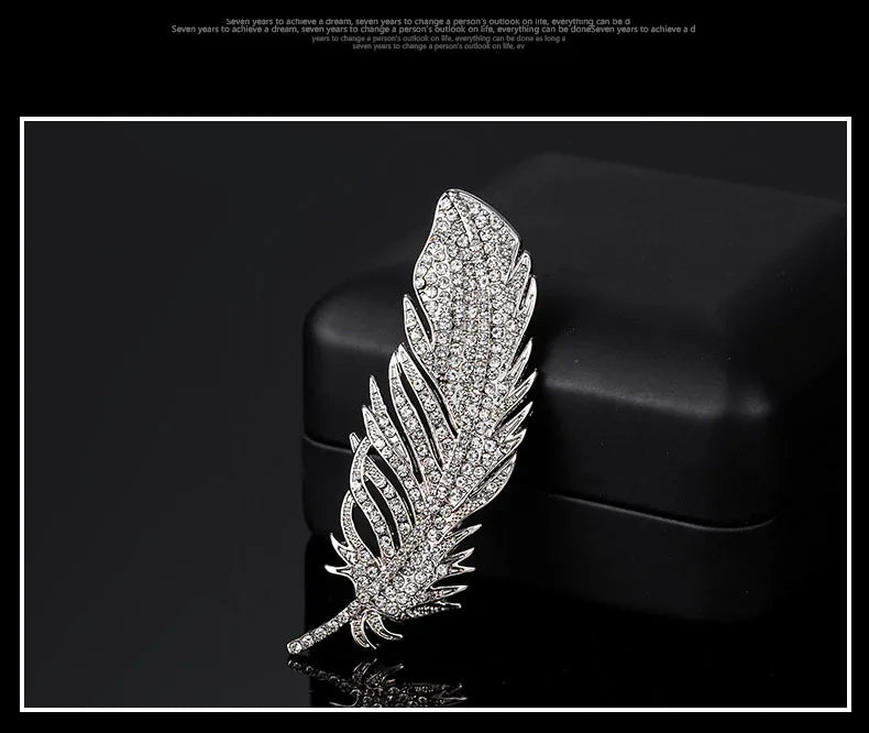 SKEDS Luxury Feather Crystal Brooches For Women Fashion Rhinestone Banquet Party Jewelry Accessories Vintage Badges Brooch Pin