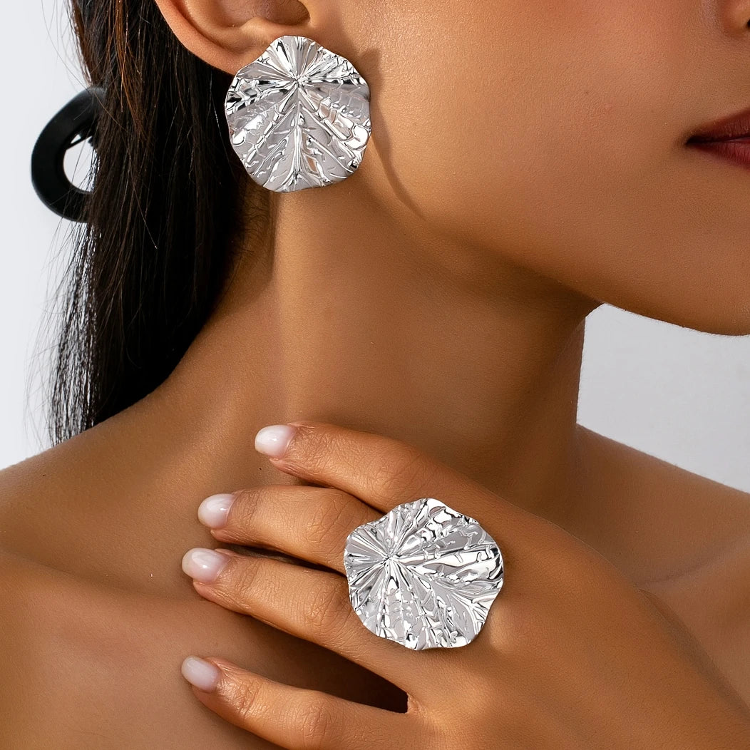 Irregular Round Hammered Pattern Earrings and Ring Set