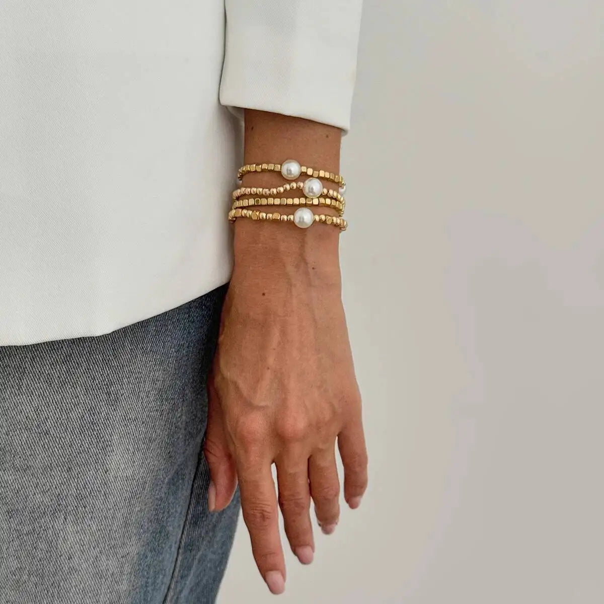Salircon 4 Pcs/Set Bohemian Imitation Pearl CCB Beaded Bracelets for Women Vintage Handmade Stretch Bangle Couple Trendy Jewelry