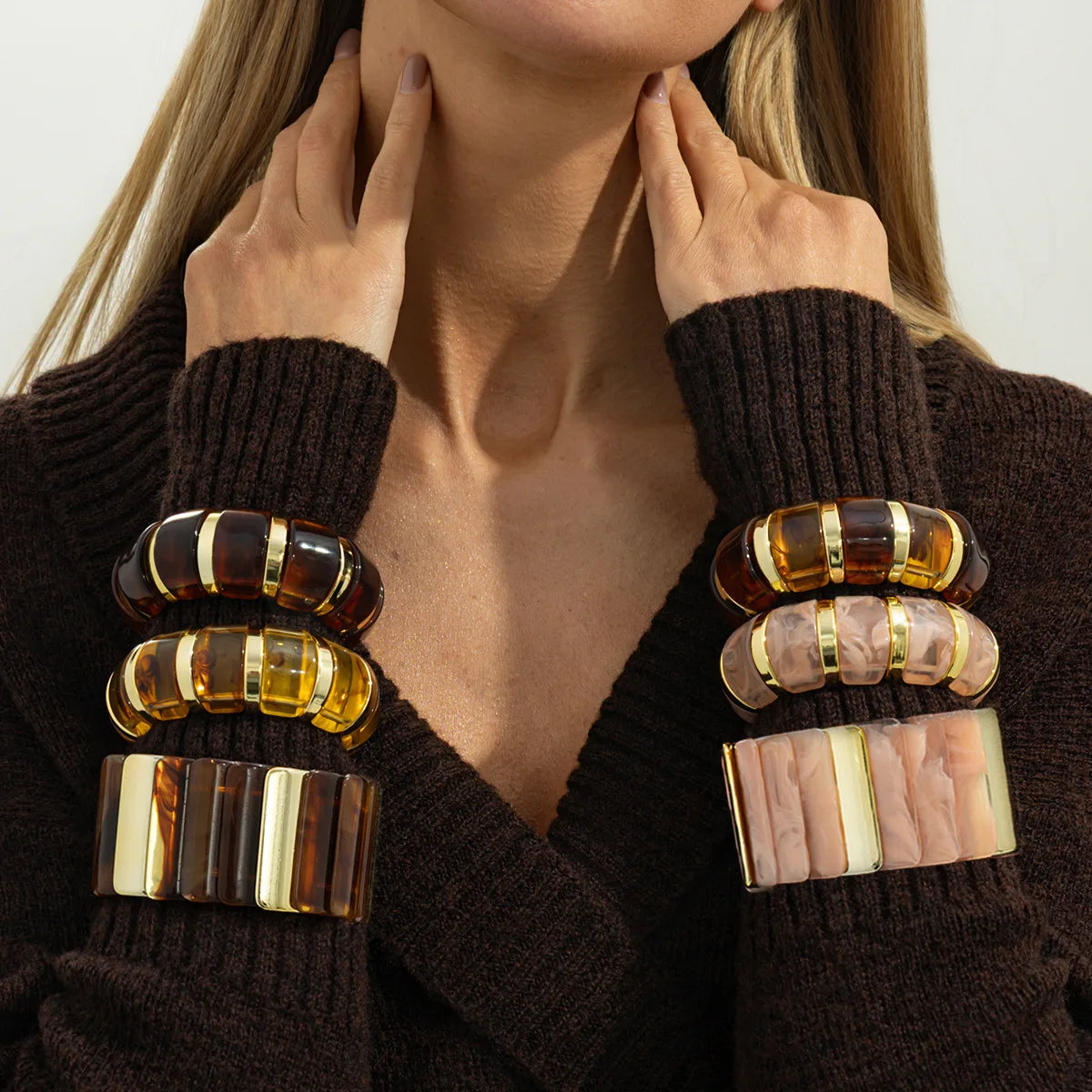 Salircon Vintage Acrylic Amber Elastic Geometric Bracelets Women Trendy Stretchy Resin Splice Cuff Bangles Couple Jewelry 2026