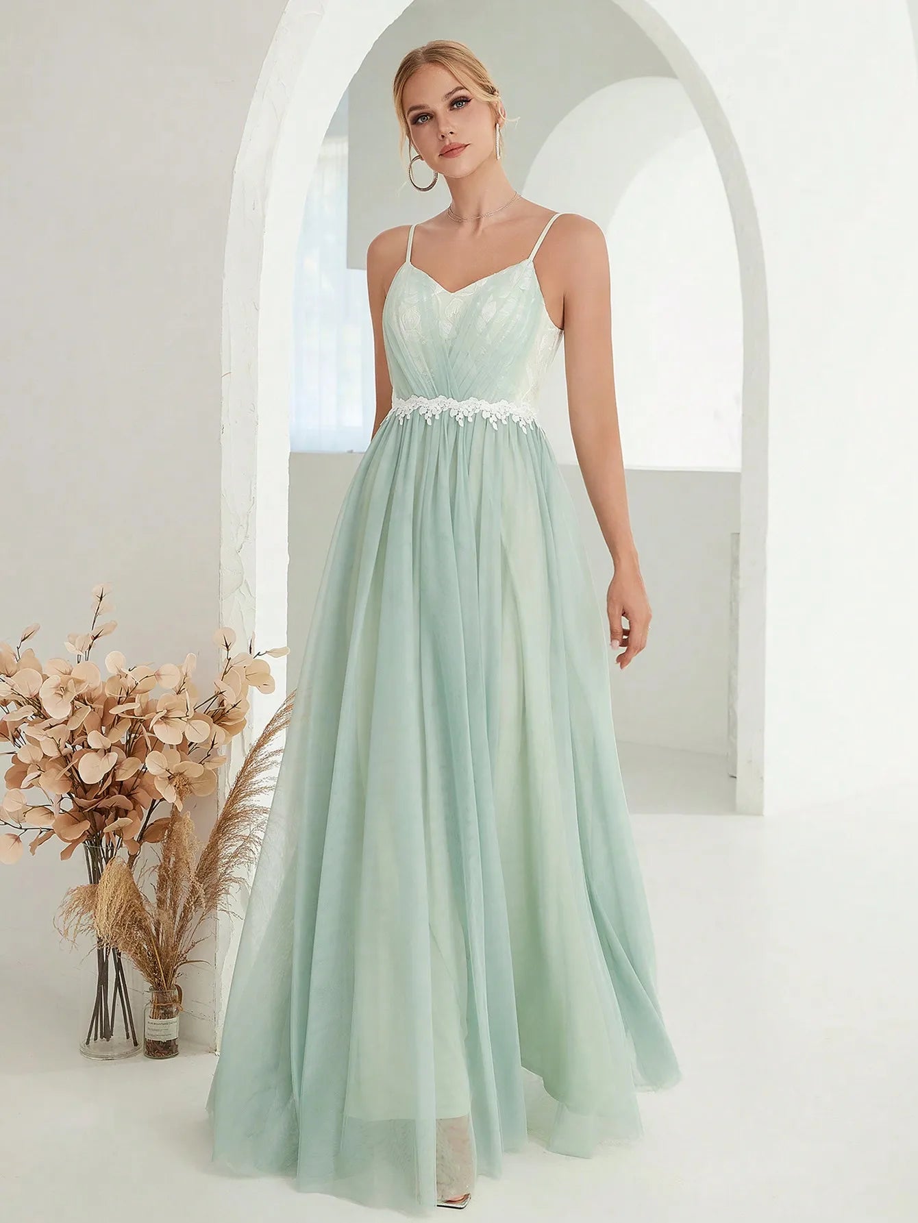 Mgiacy Halter mesh cross folding lace contrasting long dress