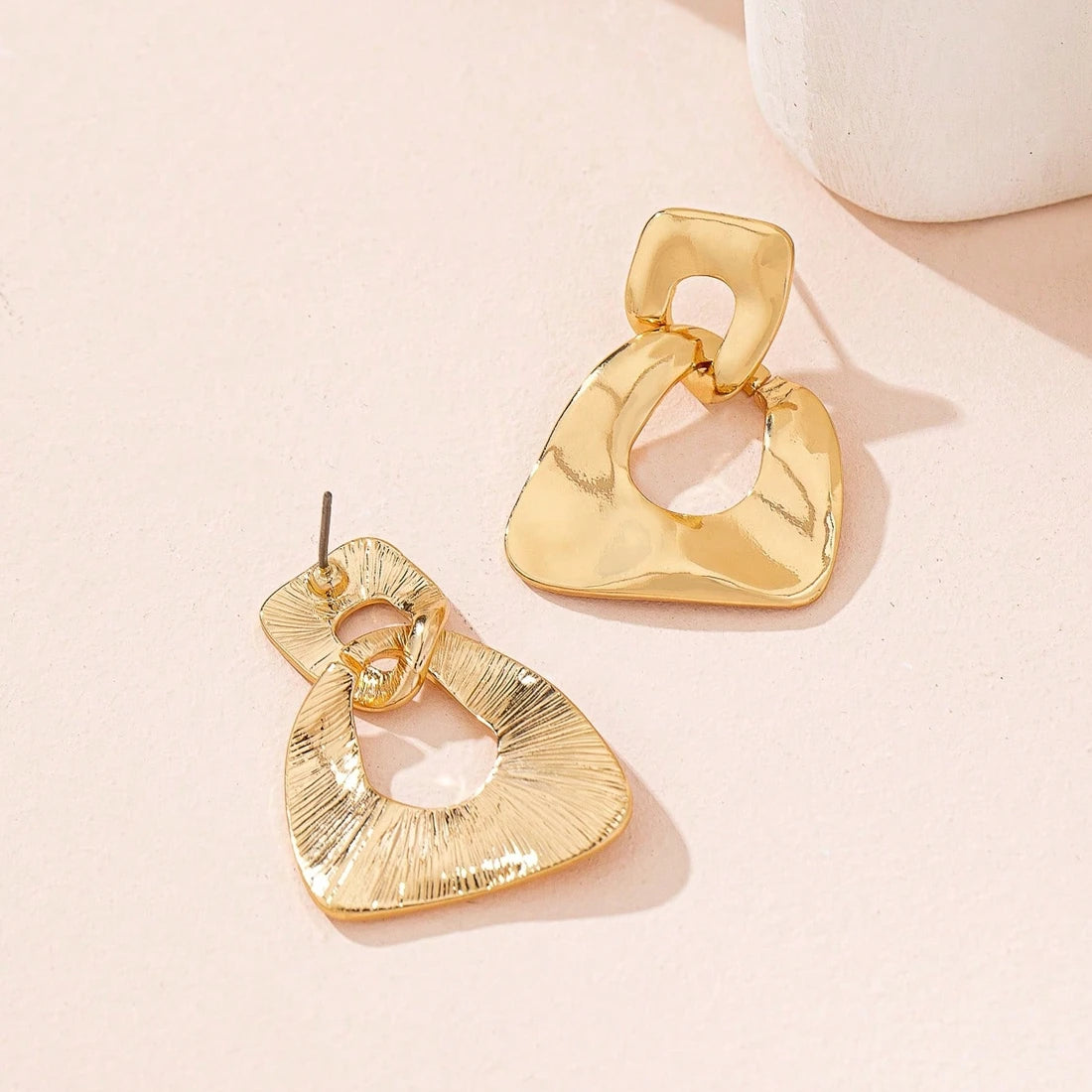 Women's Fashion Earrings, Simple and Versatile Geometric Smooth Irregular Earrings, Suitable for Daily Wear