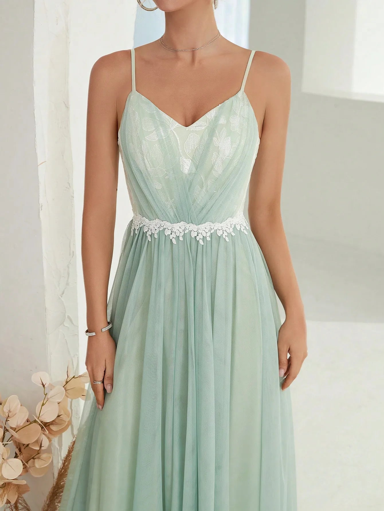 Mgiacy Halter mesh cross folding lace contrasting long dress