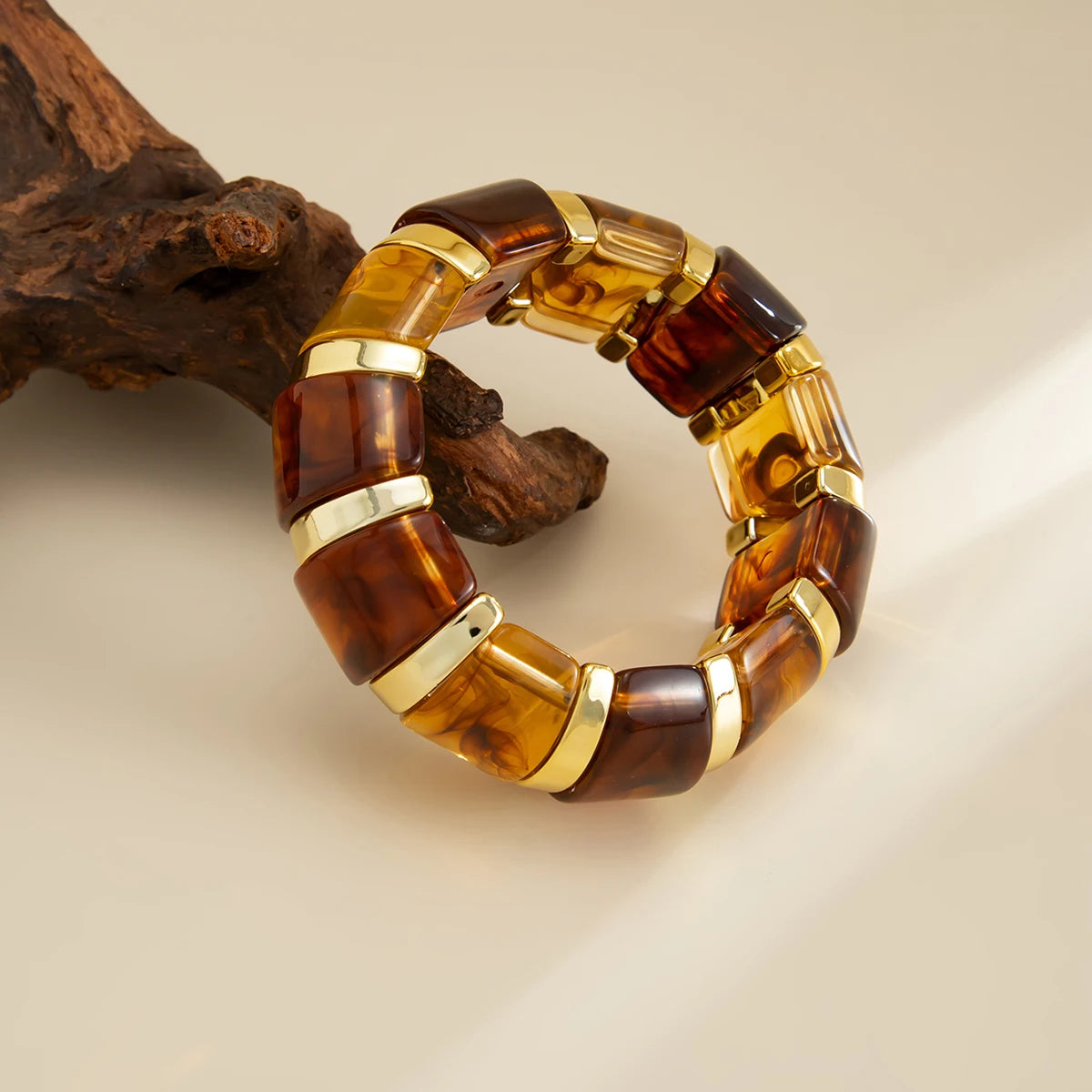 Salircon Vintage Acrylic Amber Elastic Geometric Bracelets Women Trendy Stretchy Resin Splice Cuff Bangles Couple Jewelry 2026