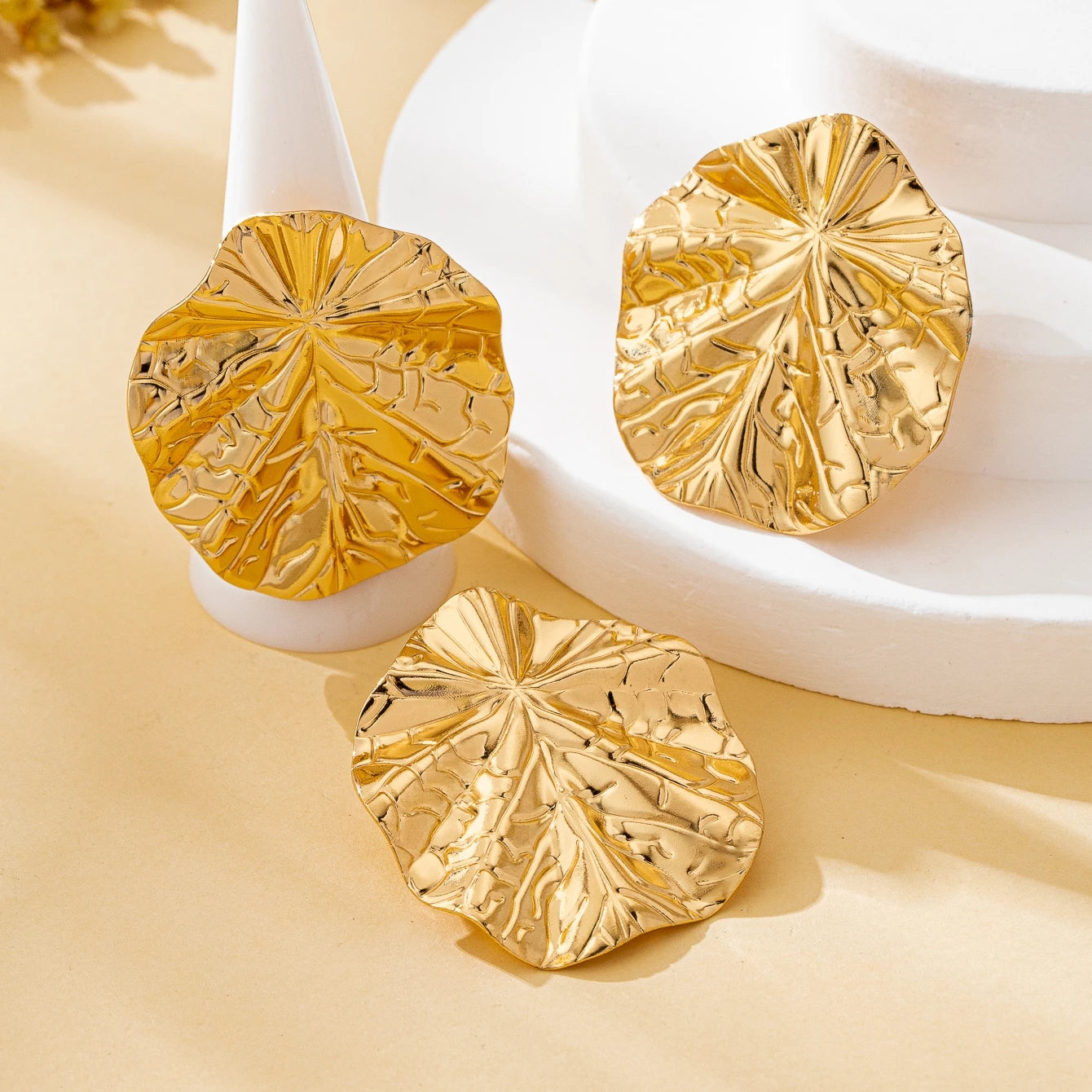 Irregular Round Hammered Pattern Earrings and Ring Set