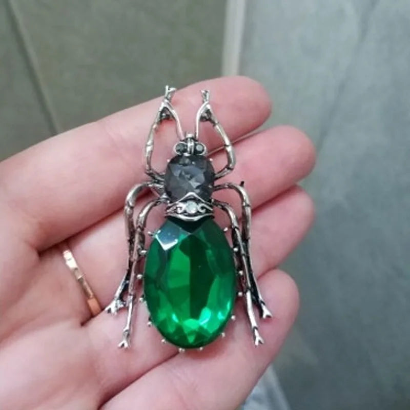 SKEDS Women Full Crystal Exquisite Beetle Brooch Badges Fashion Luxury High-end Elegant Lady Insect Pin Accessories