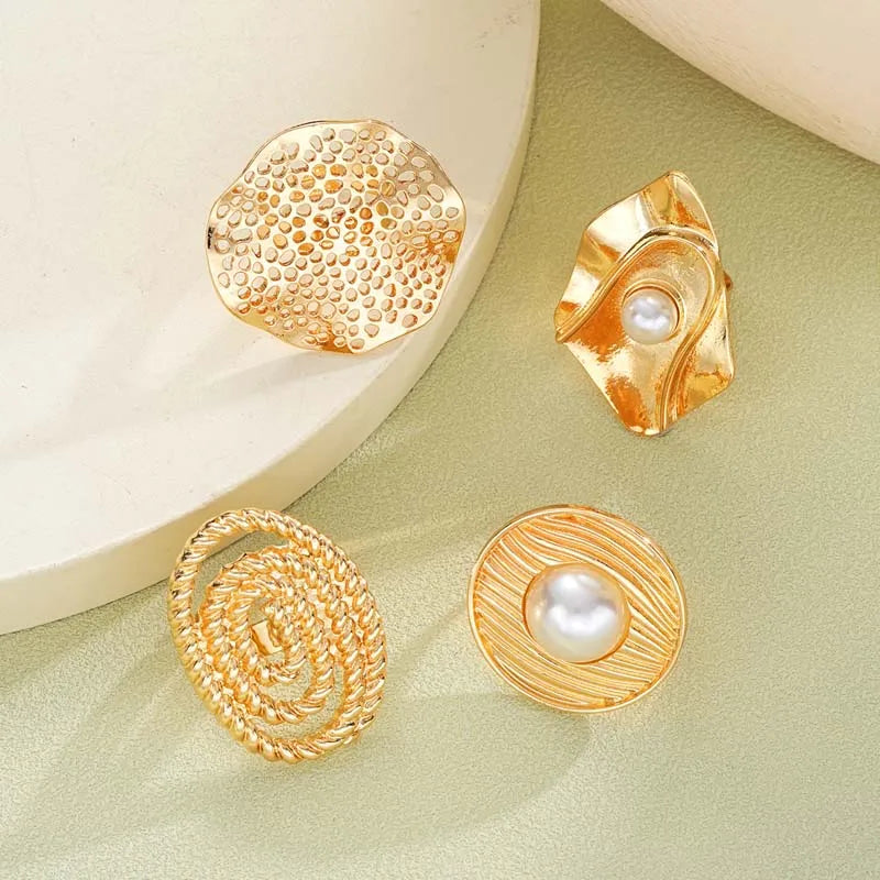 4Pcs/Set Fashion Gold Color Imitation Pearl Flower Chunky Rings Set For Women Exaggerated Metal Hollow Geometric Ring Jewelry