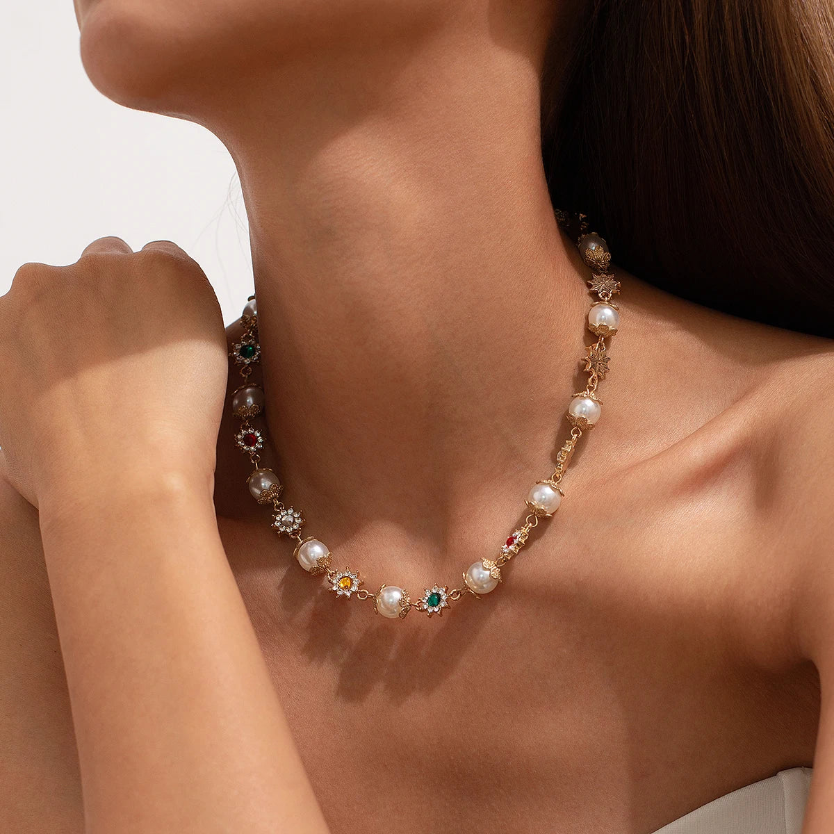 Salircon Luxury Rhinestone Flowers Beads Choker Necklace for Women Elegant Imitation Pearl Clavicle Chain Wedding Party Jewelry