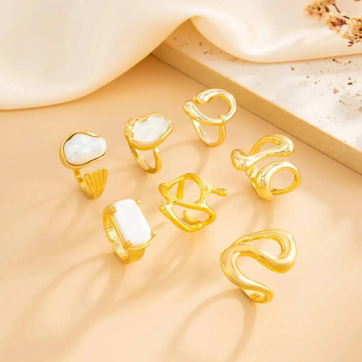 Salircon 7Pcs/set Punk Geometric Irregular Metal Open Rings for Women Trendy Exquisite Imitation Pearl Knuckle Ring Jewelry Gift