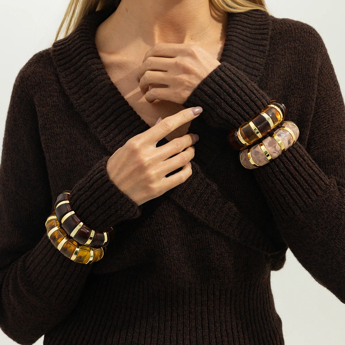 Salircon Vintage Acrylic Amber Elastic Geometric Bracelets Women Trendy Stretchy Resin Splice Cuff Bangles Couple Jewelry 2026
