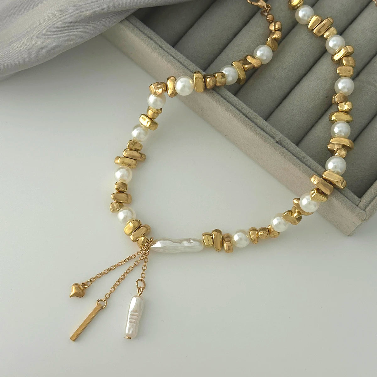 Salircon Vintage Irregular Beads Chain Necklace Women Boho Exquisite Imitation Pearl Wedding Bridal Clavicle Choker Y2K Jewelry