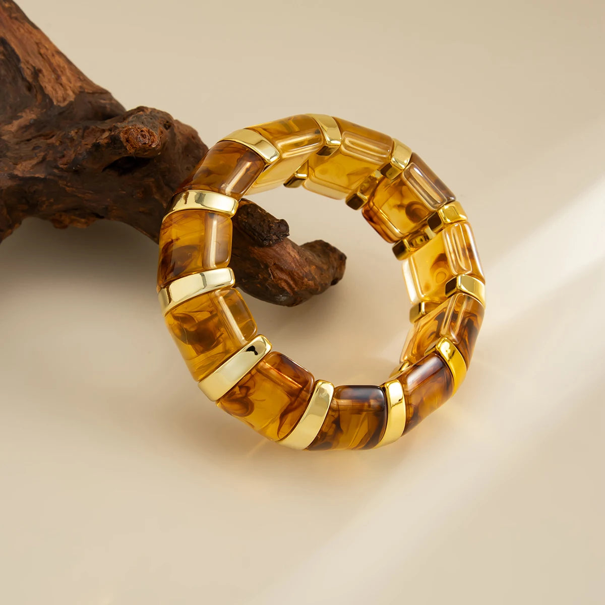 Salircon Vintage Acrylic Amber Elastic Geometric Bracelets Women Trendy Stretchy Resin Splice Cuff Bangles Couple Jewelry 2026