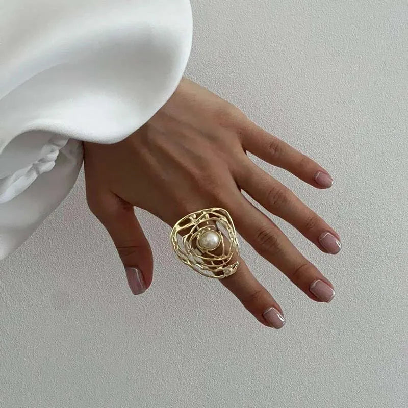 Exaggerated Metal Big Pearl Flower Rings for Women Retro Gold Color Irregular Geometric Circle Leaf Opening Finger Ring Jewelry