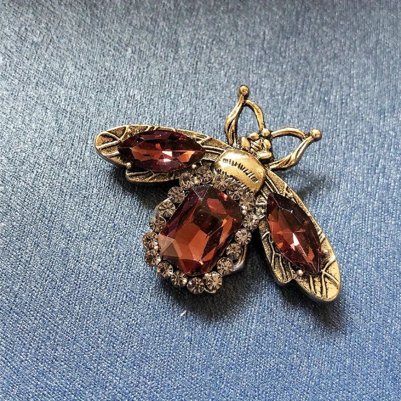SKEDS Luxury Exaggerated Vintage Women Crystal Bee Brooch Pin Fashion Elegant Lady Exquisite Insect Rhinestone Badges