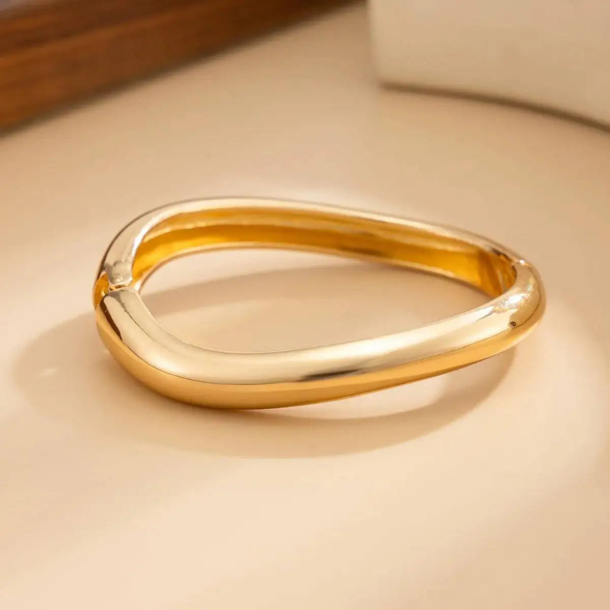Salircon 2025 Bohemian Stacking Resin Bangles Women Trendy Irregular Geometric Chunky Cuff Bracelets Charm Couple Jewelry Gifts