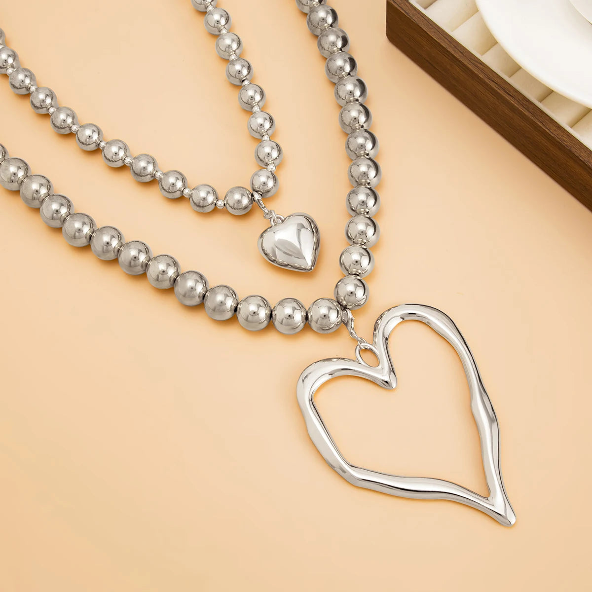 Salircon 2Pcs/Set Exaggerated Hollowout Large Heart Pendant Necklace for Women Punk CCB Beaded Choker Chain Party Jewelry Gifts