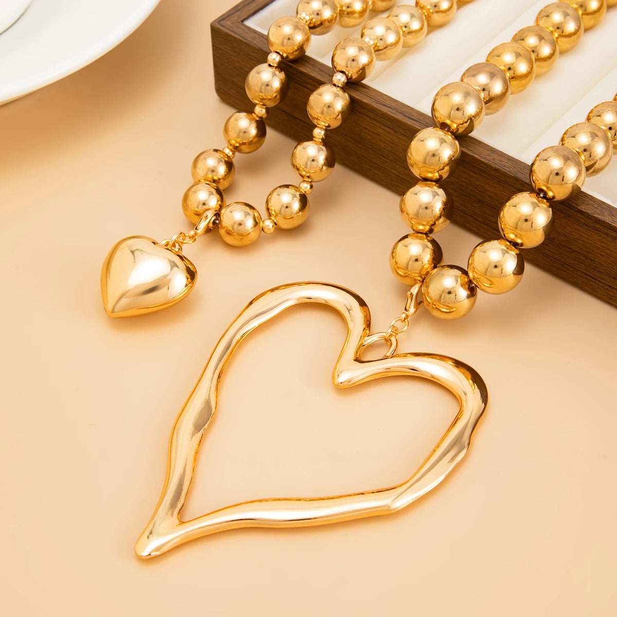 Salircon 2Pcs/Set Exaggerated Hollowout Large Heart Pendant Necklace for Women Punk CCB Beaded Choker Chain Party Jewelry Gifts
