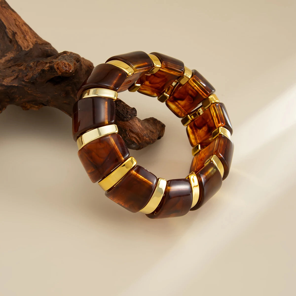 Salircon Vintage Acrylic Amber Elastic Geometric Bracelets Women Trendy Stretchy Resin Splice Cuff Bangles Couple Jewelry 2026