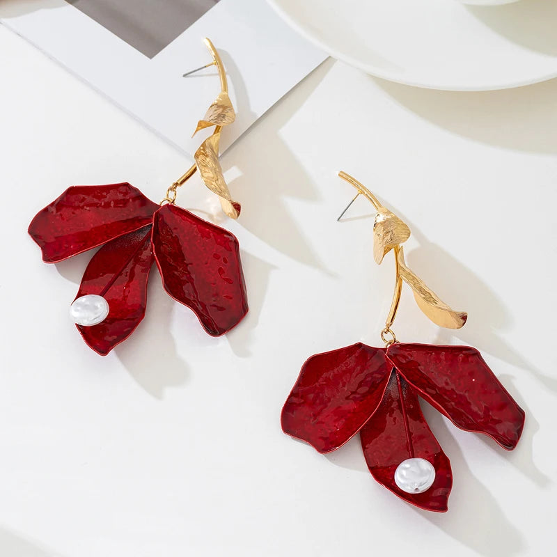 Vintage Red Drip Oil Flower Long Tassel Pendant Earrings for Women Exaggerated White Imitation Pearl Earrings Vacation Jewelry