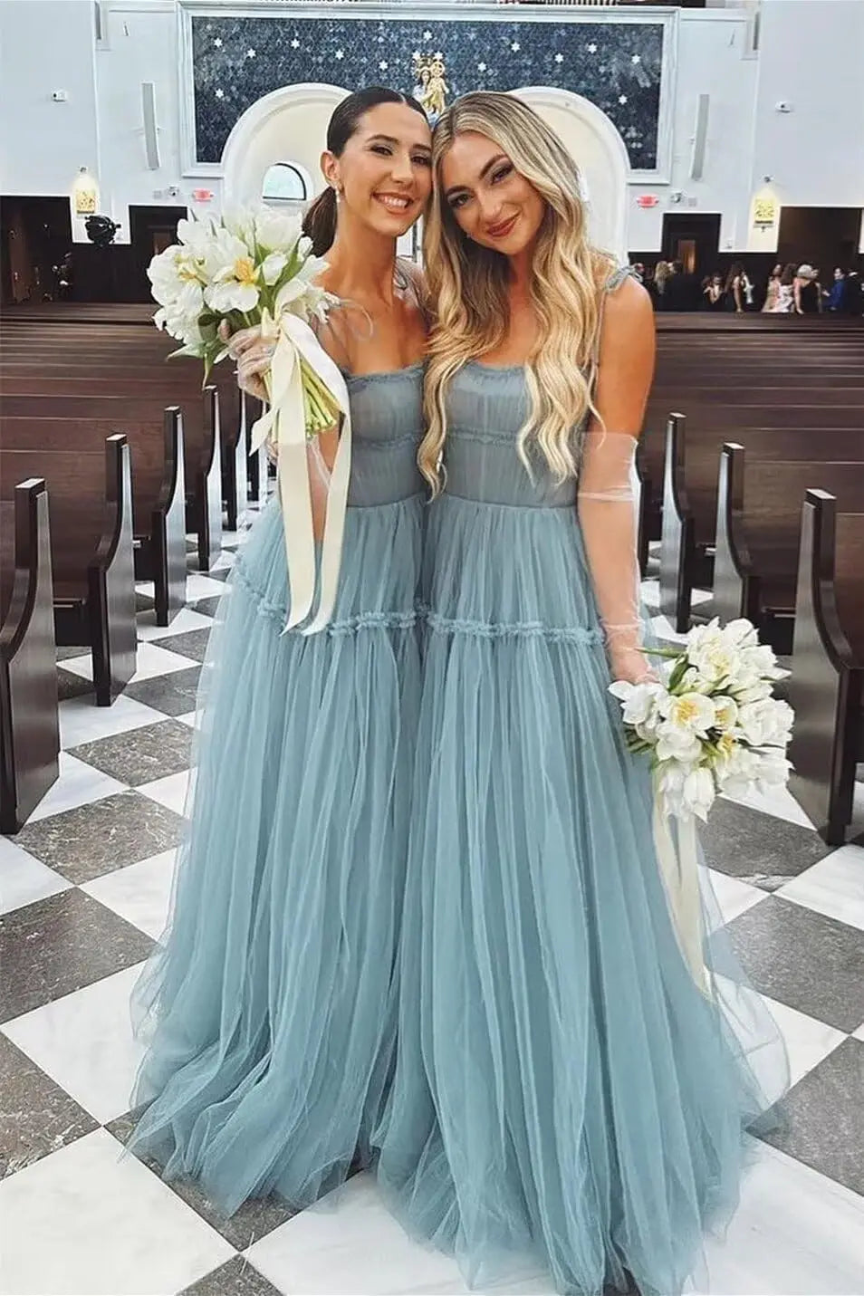 Women's Tulle Prom Dresses Spaghetti Straps Bridesmaid Dresses Long A Line Foraml Evening Party Gowns Tiered Fluffy Skirt Dress