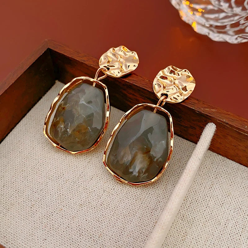 Retro Geometric Resin Drop Earings For Women Water Drop Pendant Earrings for Banquet Party Female Ear Jewelry Gift