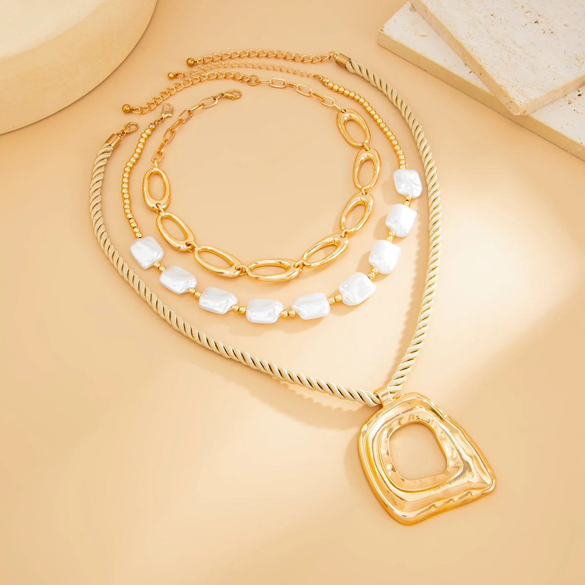 Salircon 2 Styles Creative Irregular Big Square Pendant Necklace Women Punk Exquisite Imitation Pearl Choker Aesthetic Jewelry