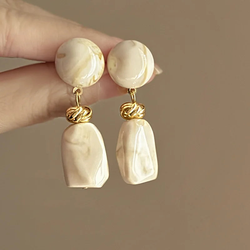 Retro Geometric Resin Drop Earings For Women Water Drop Pendant Earrings for Banquet Party Female Ear Jewelry Gift