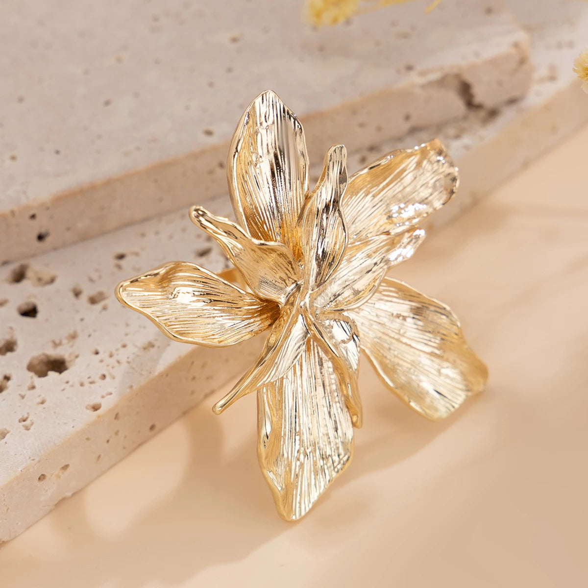 Salircon Vintage Exquisite Big Flower Butterfly Ring for Women Irregular Geometric Metal Finger Ring Female Jewelry Gift