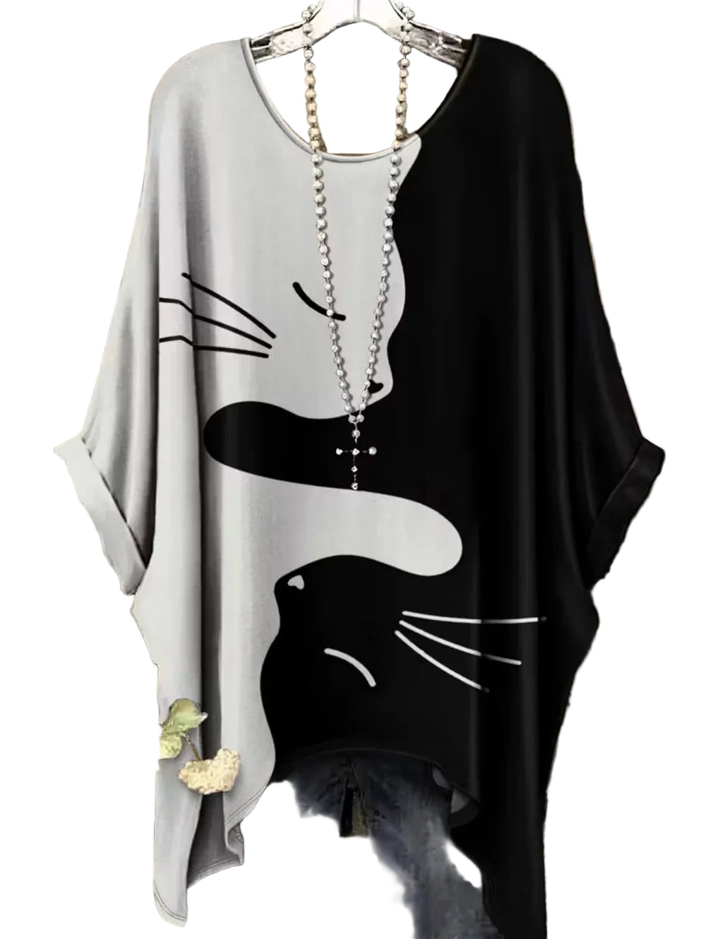 Retro Women's T Shirt Anime Cat Graphic Girl Clothes Summer O-Neck Short Sleeve Tees Female Harajuku Streetwear Oversized Blouse