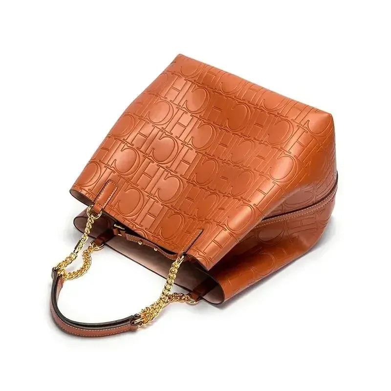 CH High Quality Solid Color Simple Style Women's Large Capacity Handbag Suitable Daily Commuting Fashionable Versatile
