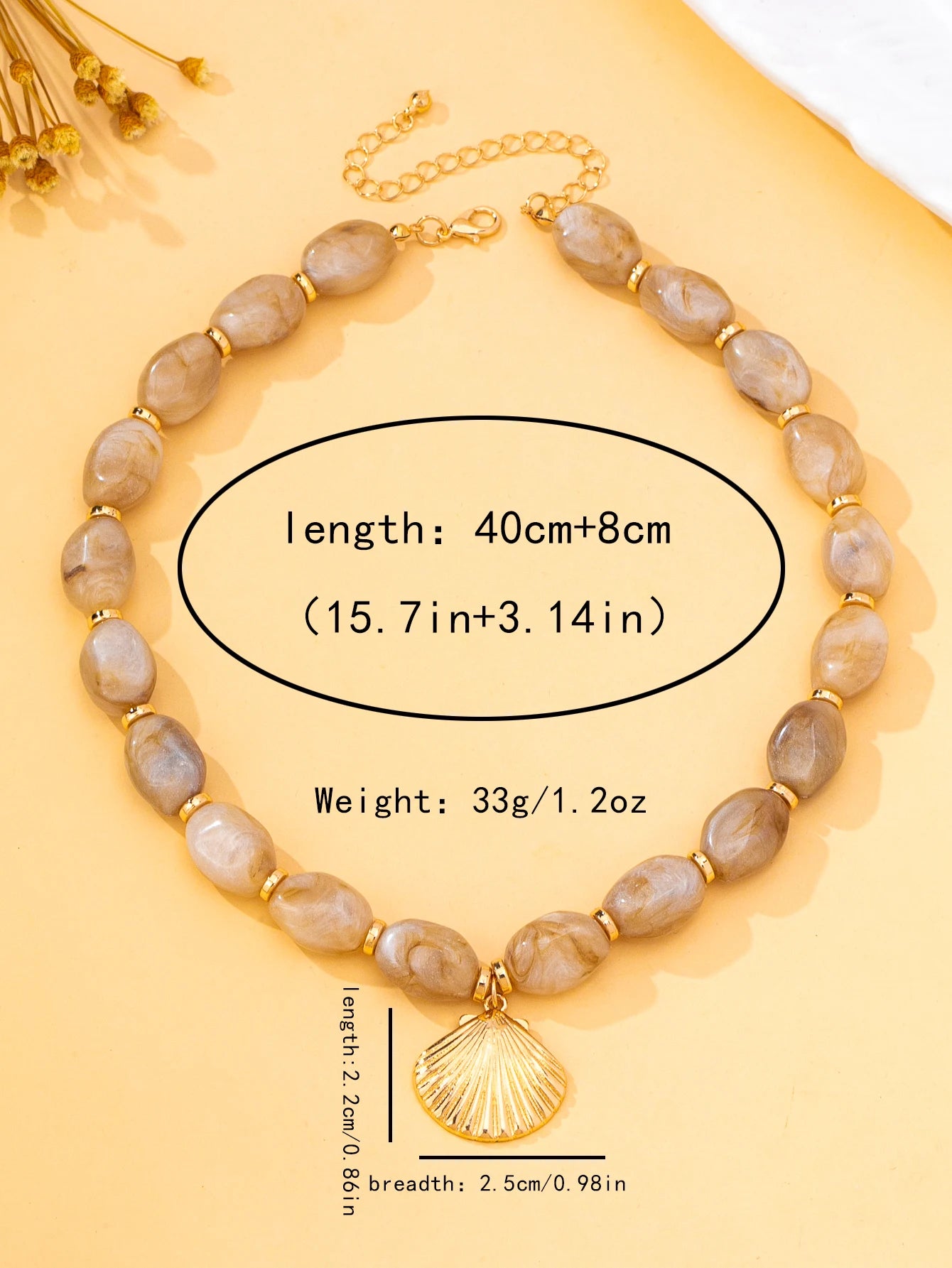 A Fashionable Women's Pendant Necklace with Ocean Vacation Elements, Zinc Alloy Shell Pendant Beaded Necklace, Suitable for Daily Wear, Vacations, and Gift-Giving
