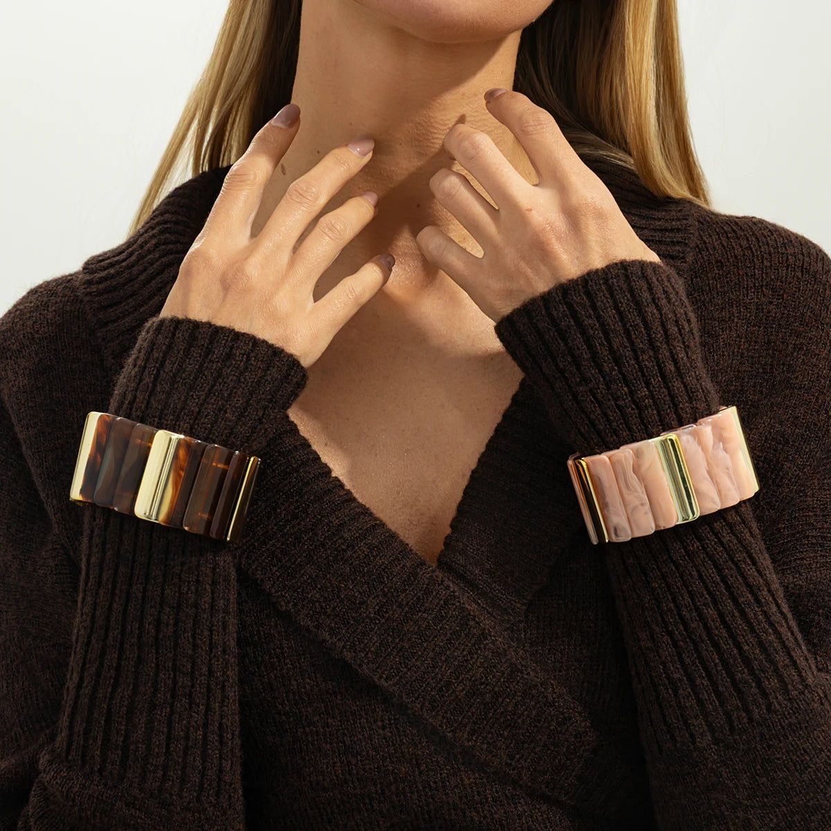 Salircon Vintage Acrylic Amber Elastic Geometric Bracelets Women Trendy Stretchy Resin Splice Cuff Bangles Couple Jewelry 2026