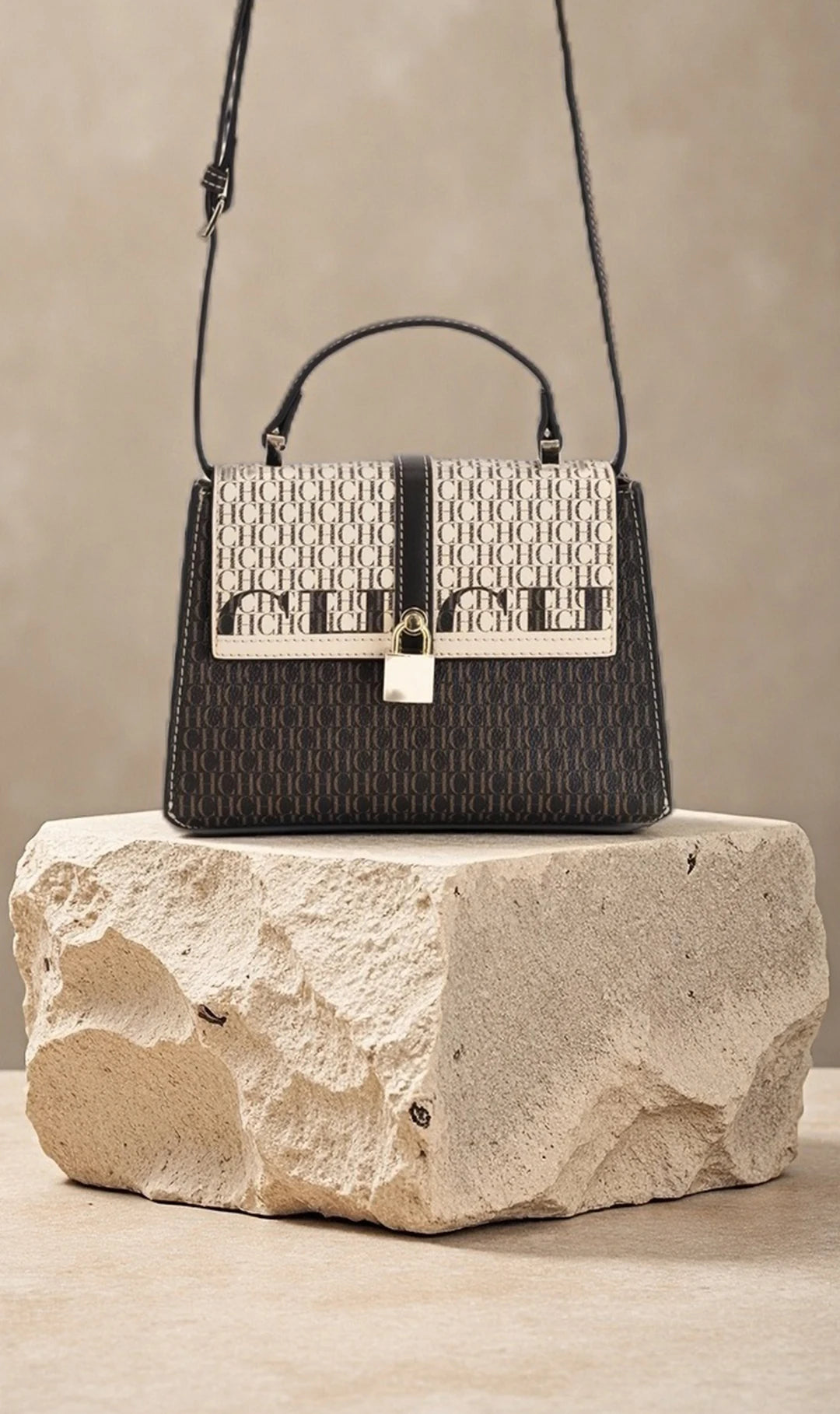 New Casual Women's Crossbody Bag Exquisite And Fashionable Handbag Niche Light Luxury Brand With Lock Design Trendy Designer's