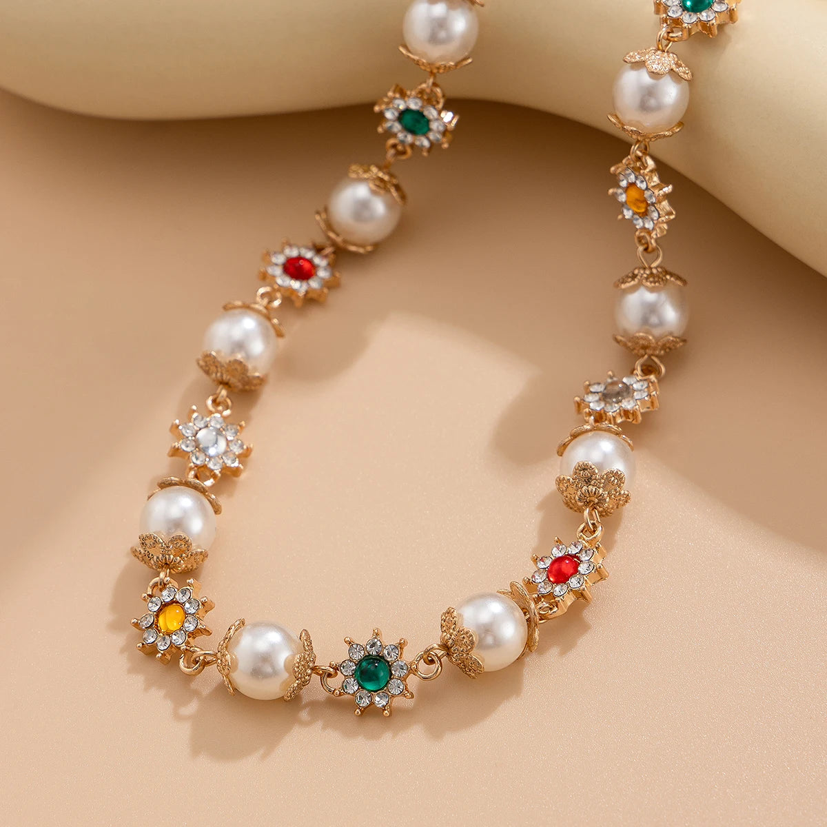 Salircon Luxury Rhinestone Flowers Beads Choker Necklace for Women Elegant Imitation Pearl Clavicle Chain Wedding Party Jewelry