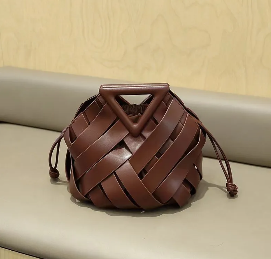Triangle Magnetic Buckle Crossbody Handbag