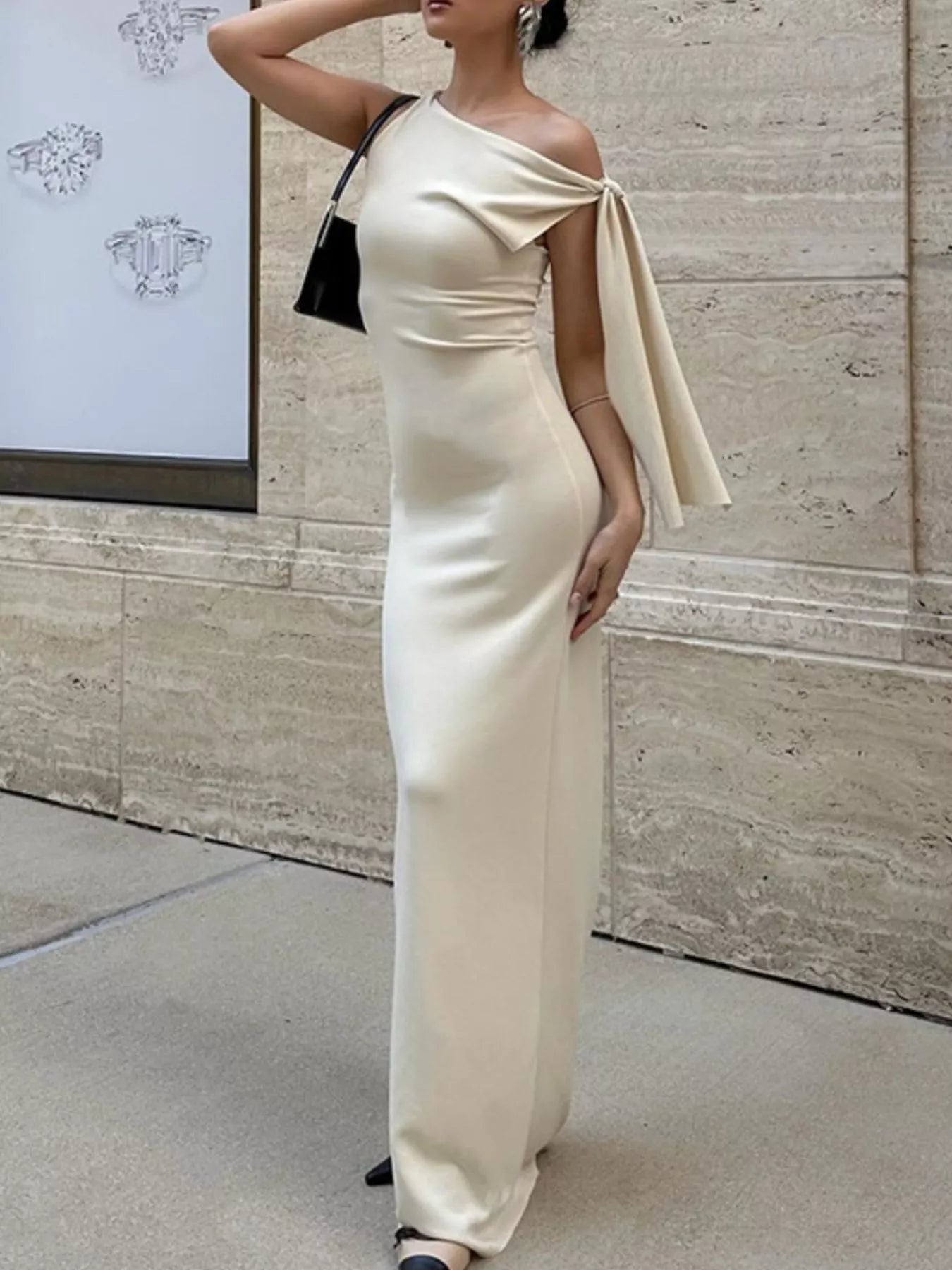 Elegant Sleeveless Tie - Shoulder Maxi Dress - TrendNest